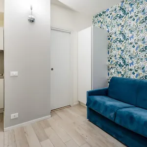 https://italianway-the-b-village-standard.italymilanhotels.net